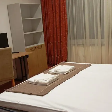 Raadimoisa Otel Tartu