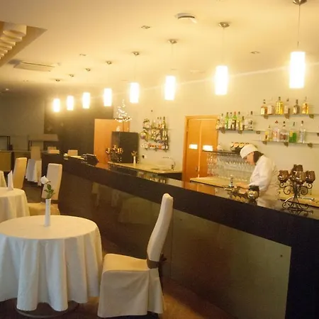 Raadimoisa Otel Tartu